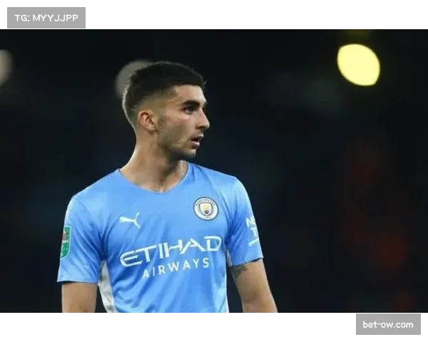 传闻:拜仁慕尼黑有意在今夏引进曼城边锋福登,瓜迪奥拉未予置评